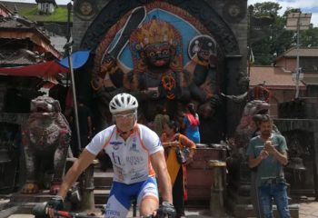 Biking_Vincenzo Chirichella_ Nepal